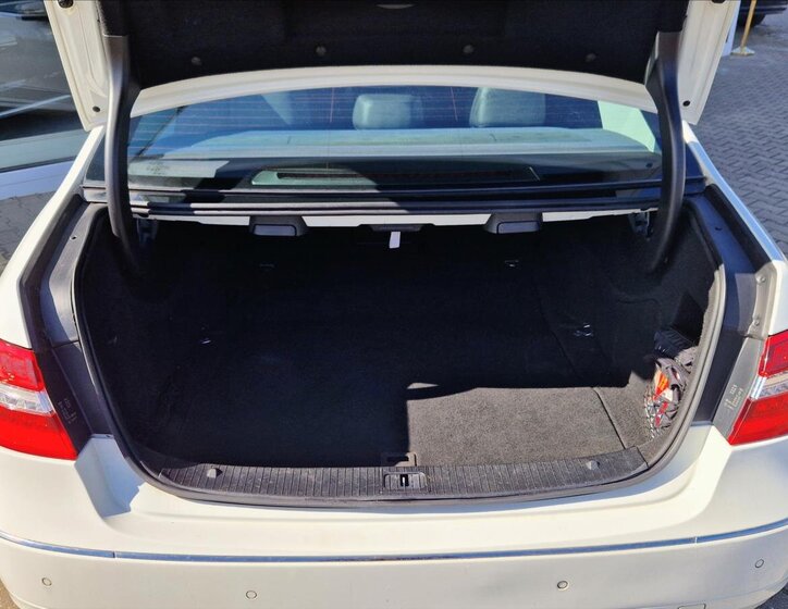 Mercedes-Benz Třídy E Sedan / Limuzína 3,0 l 195 kw