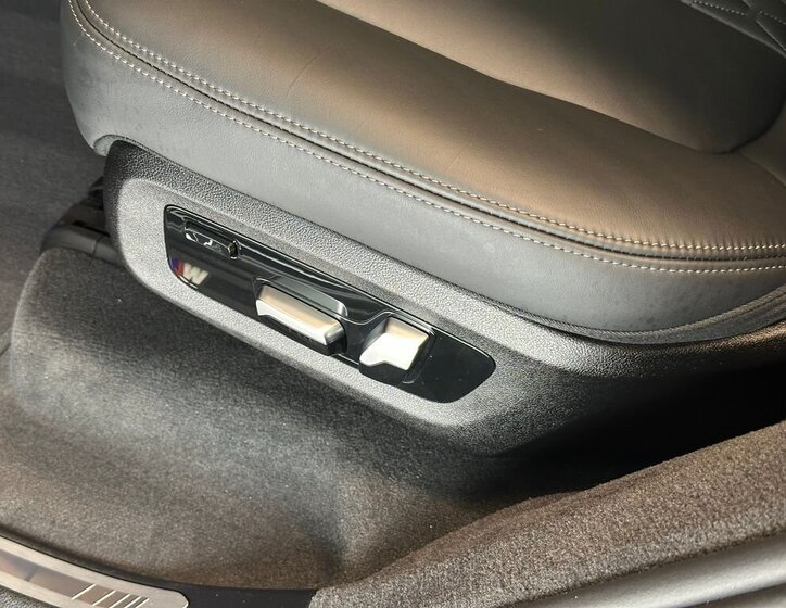 BMW X7 SUV / Terénní 3,0 l 259 kw