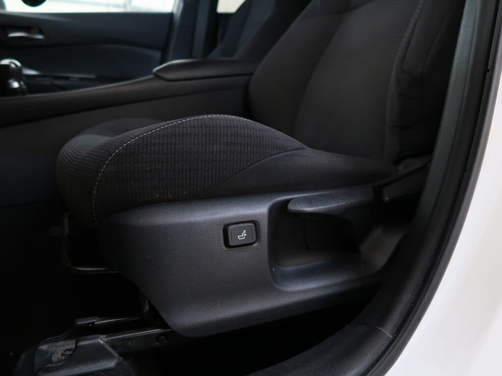 Toyota C-HR SUV 1,8 l 72 kw