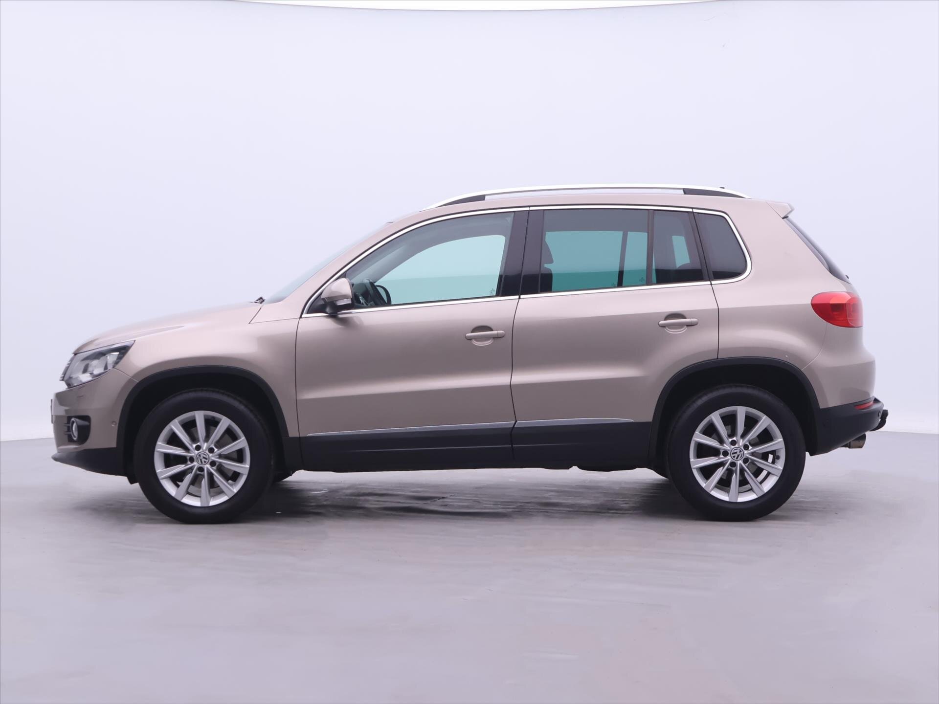 Volkswagen Tiguan SUV 2,0 l 103 kw