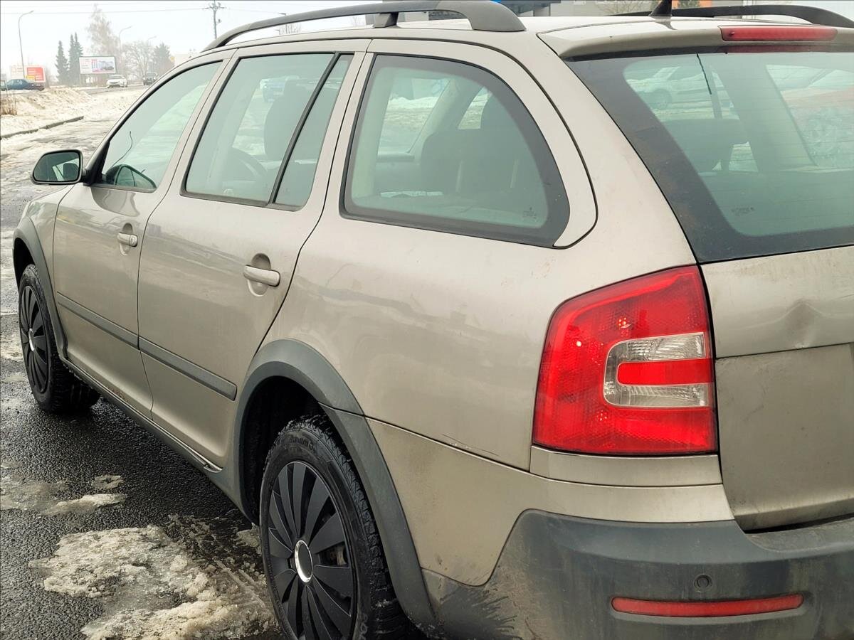 Škoda Octavia Kombi 2,0 l 103 kw