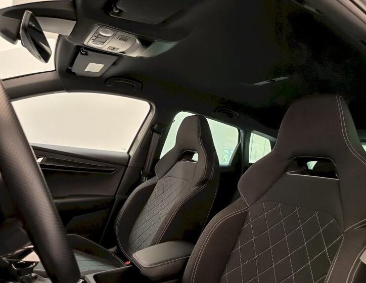 Škoda Karoq SUV / Terénní 1,5 l 110 kw