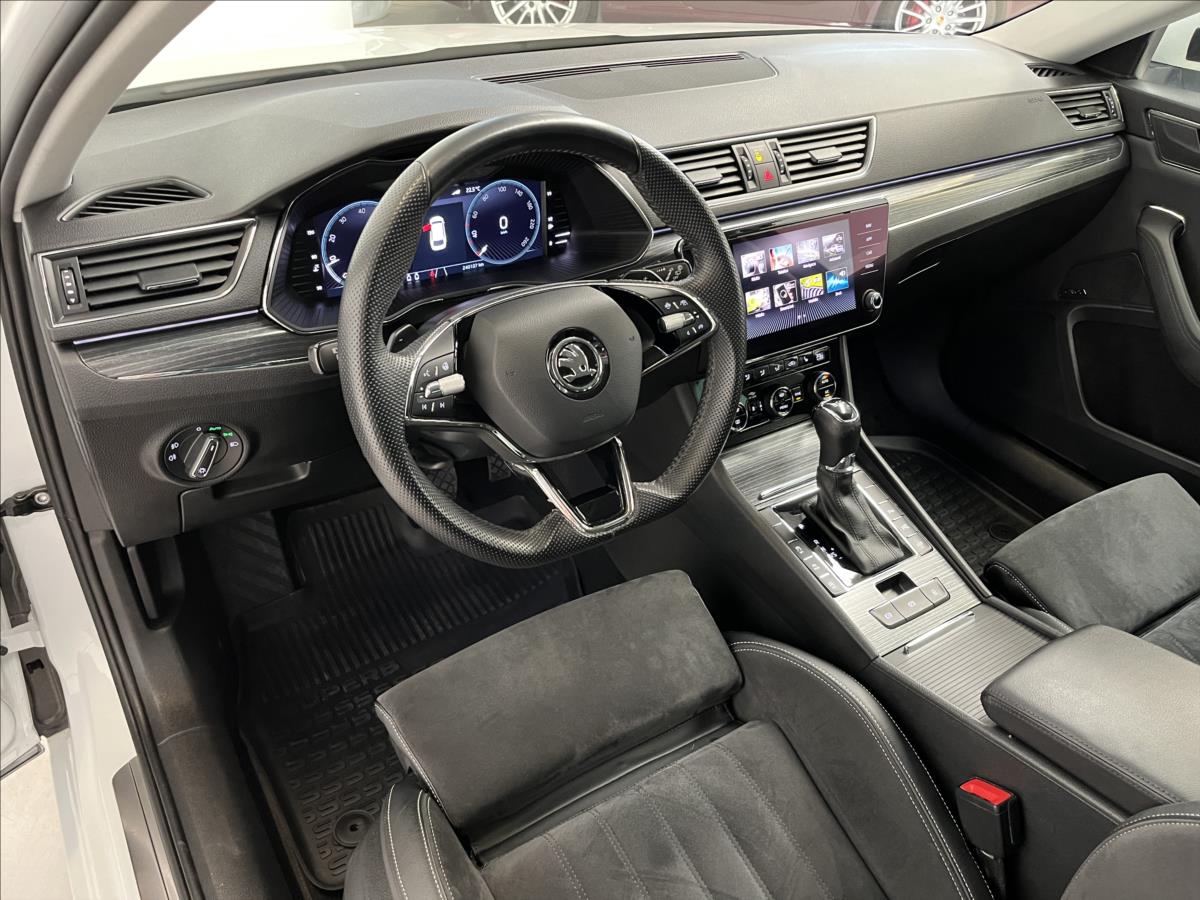 Škoda Superb