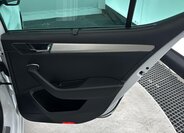 Škoda Superb Sedan / Limuzína 1,4 l 160 kw