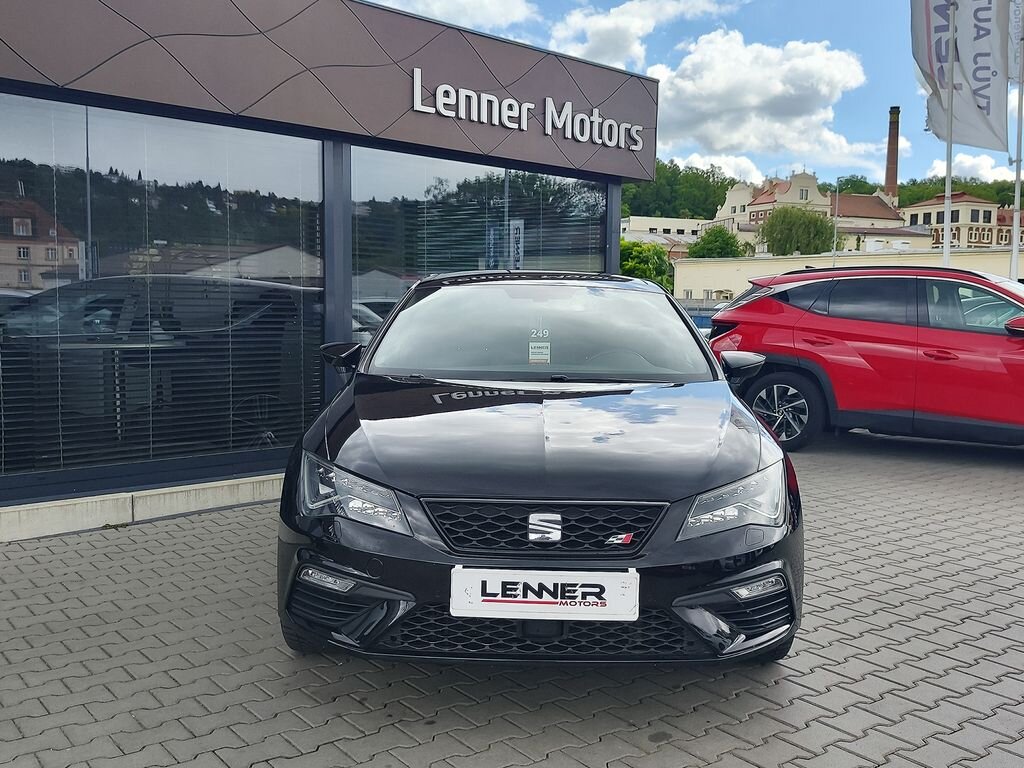 Seat Leon Hatchback 2,0 l 221 kw