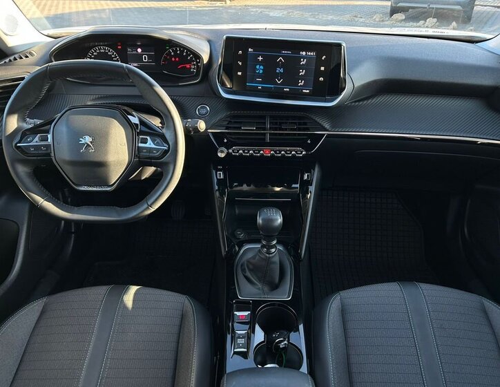 Peugeot 2008 SUV 1,2 l 74 kw