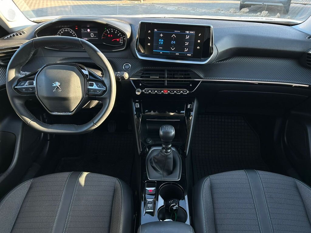 Peugeot 2008 SUV 1,2 l 74 kw