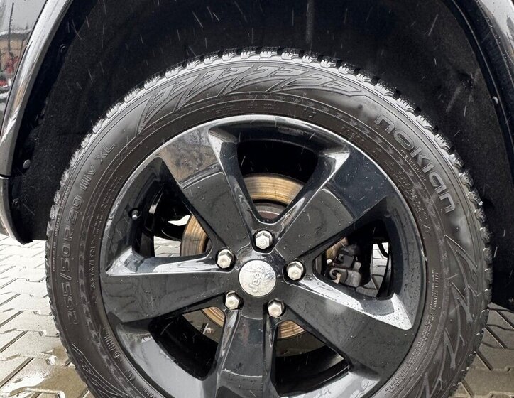 Jeep Grand Cherokee 10