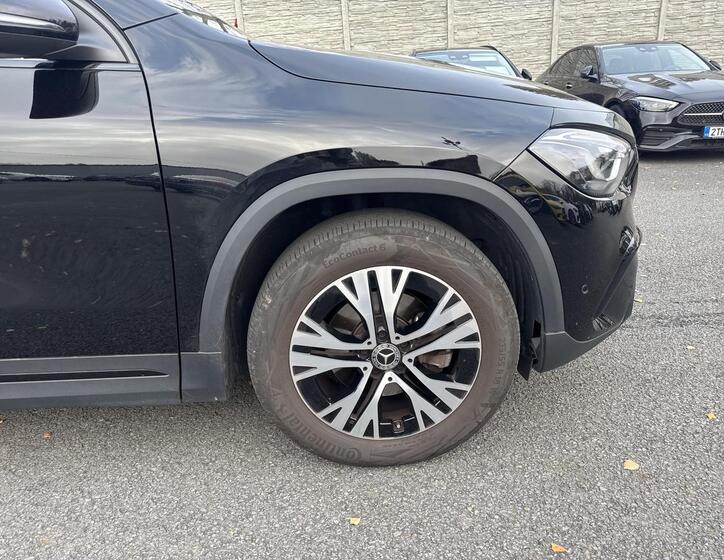 Mercedes-Benz GLA 16