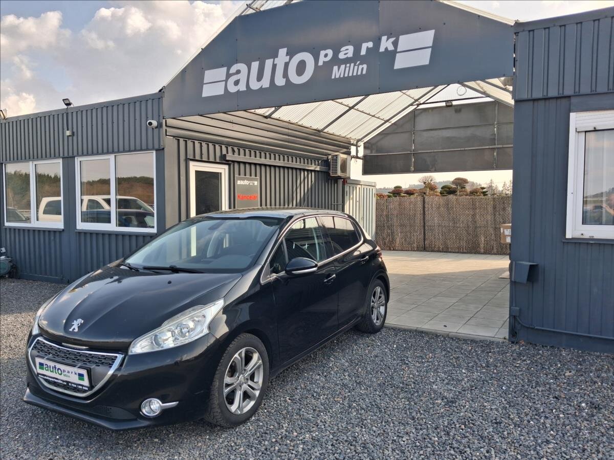 Peugeot 208 Hatchback 1,6 l 84 kw