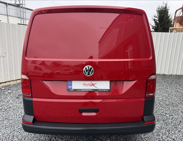Volkswagen Transporter Skříň 2,0 l 110 kw
