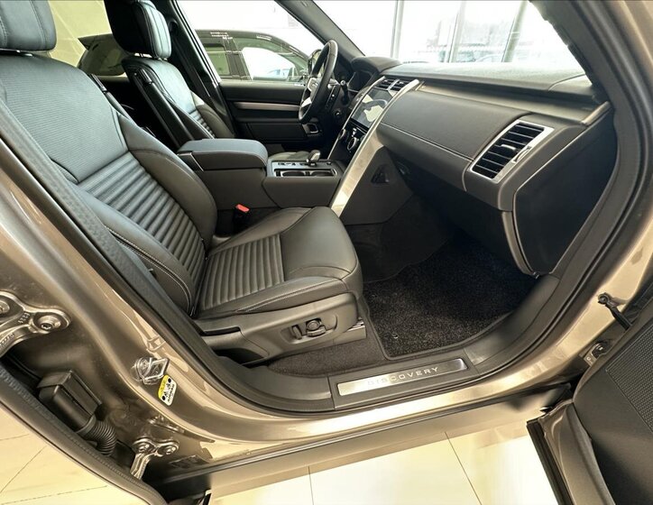 Land Rover Discovery SUV / Terénní 3,0 l 257 kw