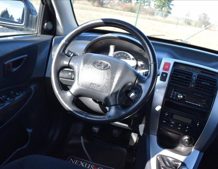 Hyundai Tucson SUV 2,0 l 104 kw