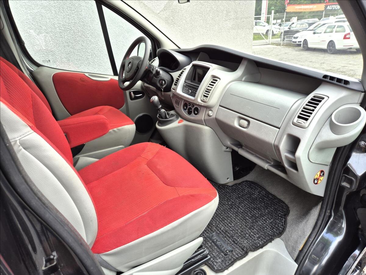 Opel Vivaro VAN / Minibus 2,0 l 84 kw