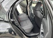 Toyota Yaris 9