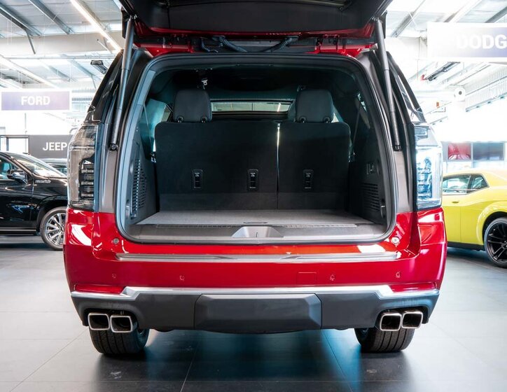 Chevrolet Suburban SUV / Terénní 6,2 l 313 kw