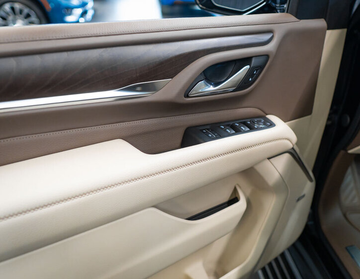 GMC Yukon SUV / Terénní 6,2 l 313 kw