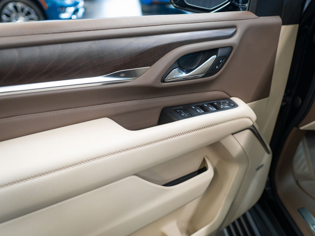 GMC Yukon SUV / Terénní 6,2 l 313 kw