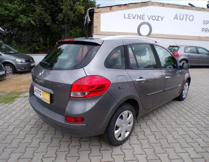 Renault Clio Kombi 1,1 l 74 kw