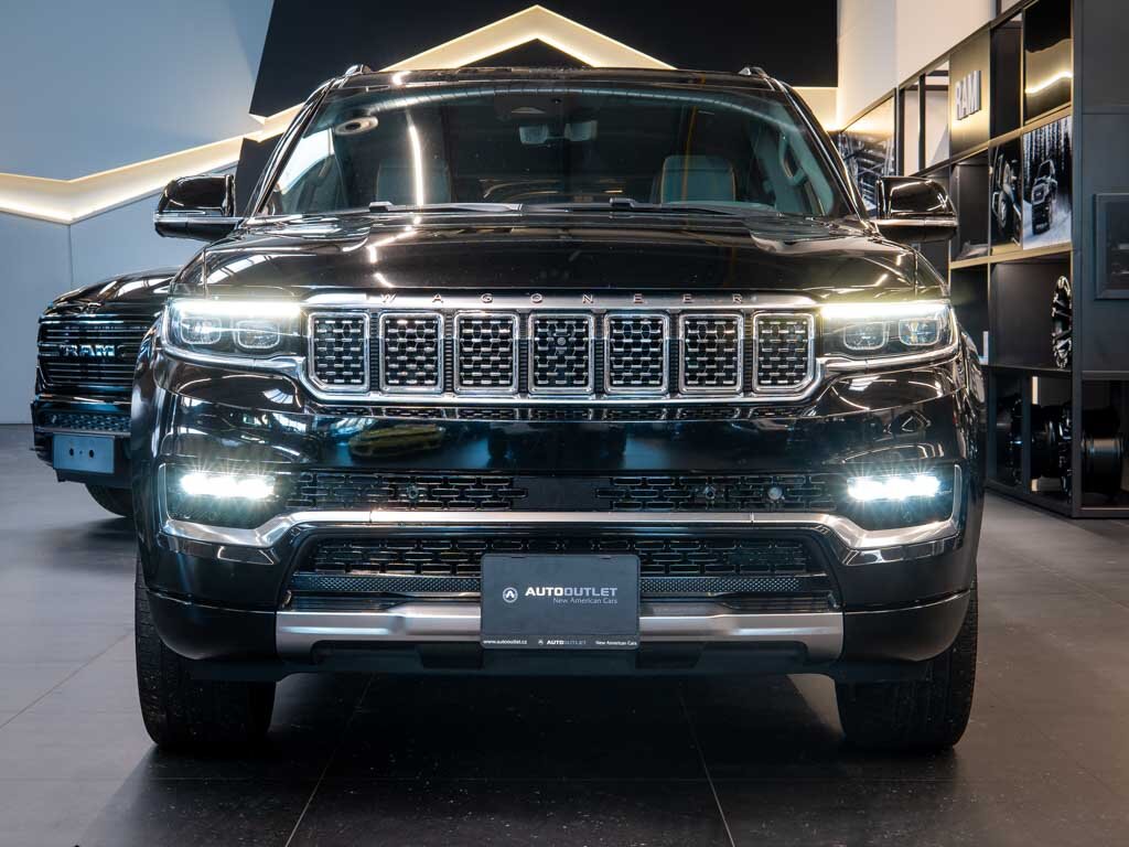 Jeep Grand Wagoneer SUV 6,4 l 351 kw