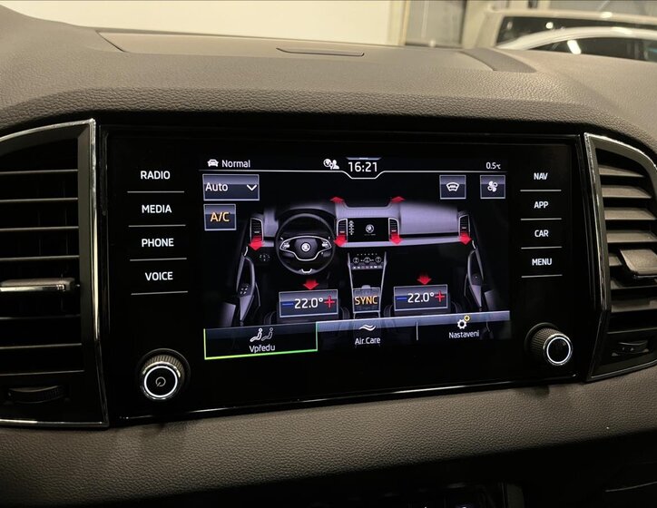 Škoda Karoq SUV / Terénní 1,5 l 110 kw