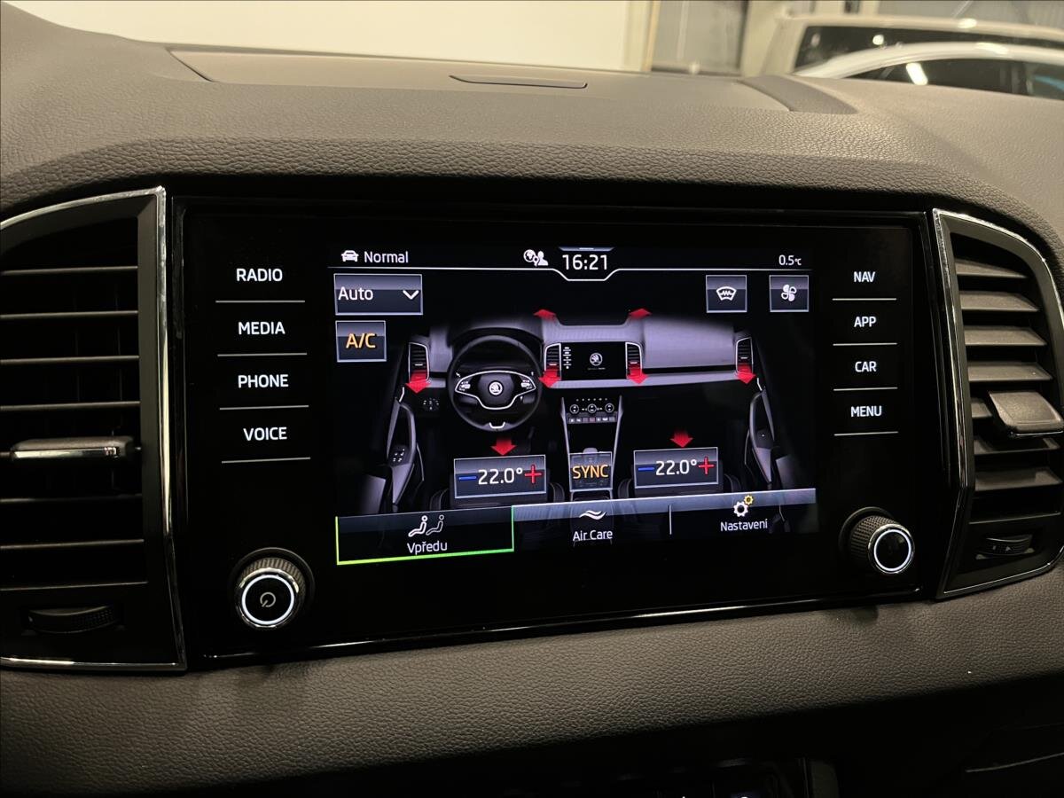 Škoda Karoq SUV / Terénní 1,5 l 110 kw