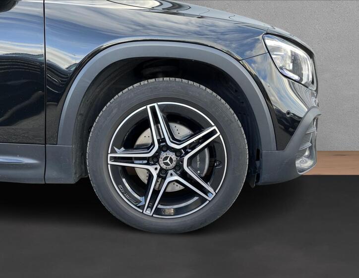 Mercedes-Benz GLB 23