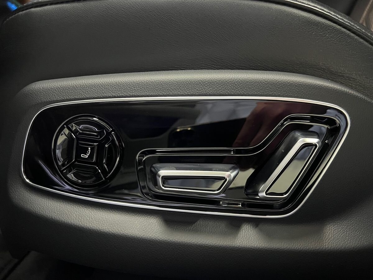 Audi A8 Sedan / Limuzína 3,0 l 210 kw