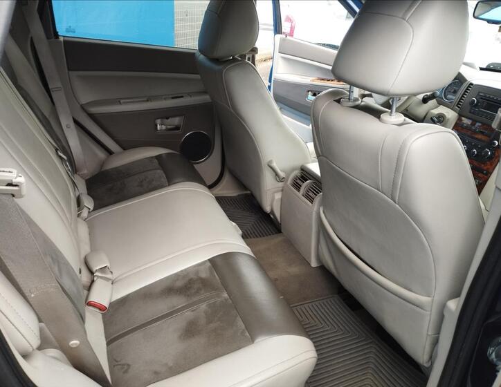 Jeep Grand Cherokee 10