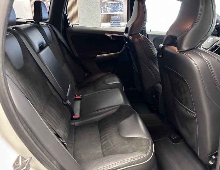 Volvo XC60 Kombi 2,4 l 140 kw