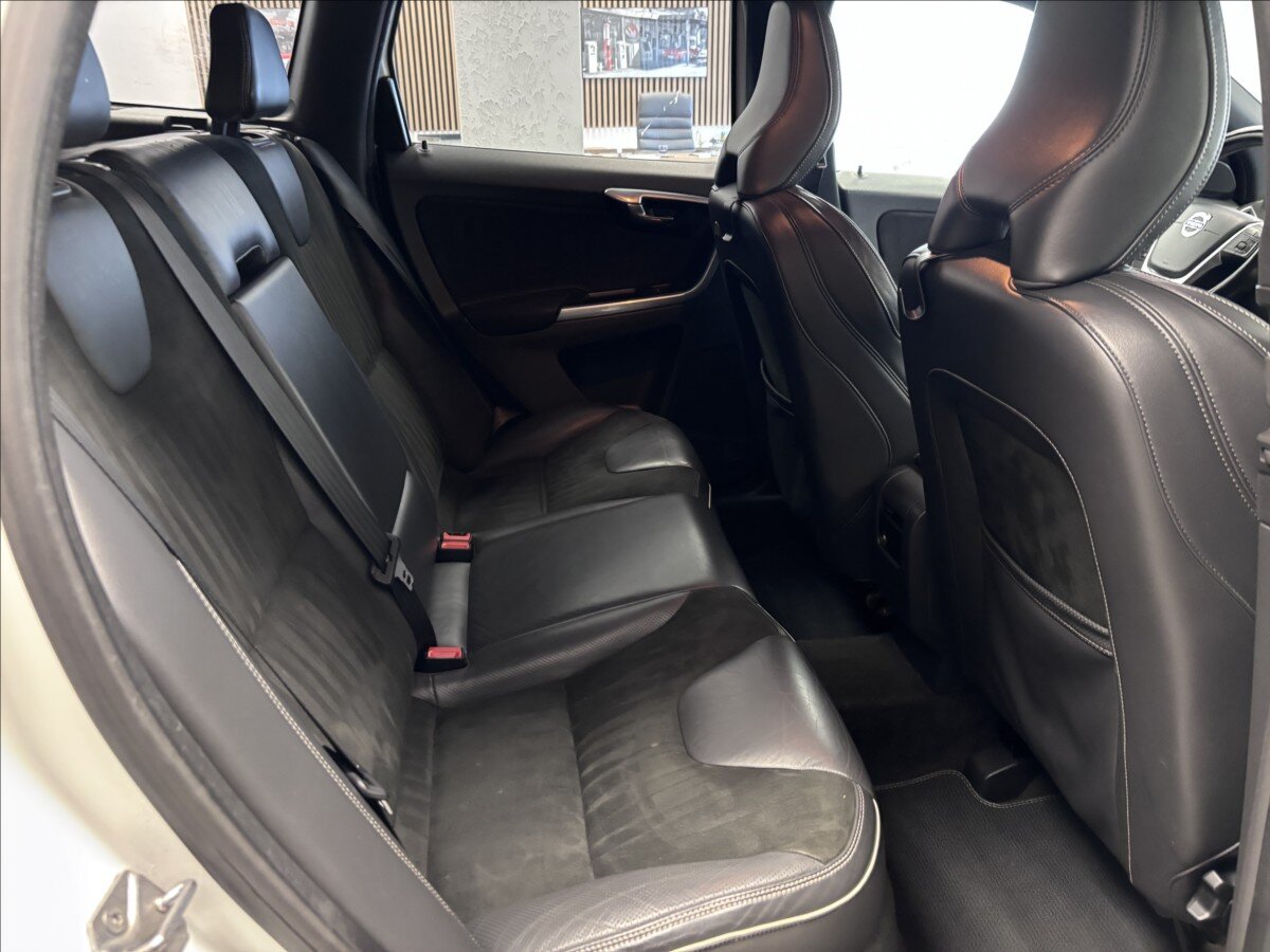 Volvo XC60 Kombi 2,4 l 140 kw