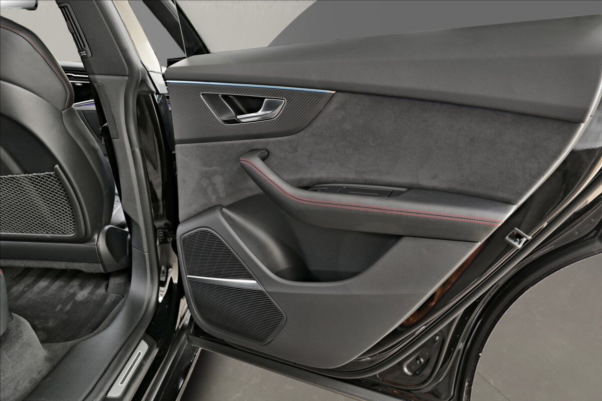 Audi RS Q8 SUV / Terénní 4,0 l 441 kw