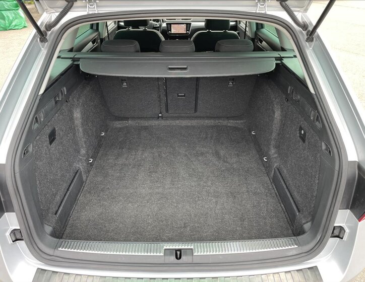 Škoda Superb Kombi 2,0 l 110 kw