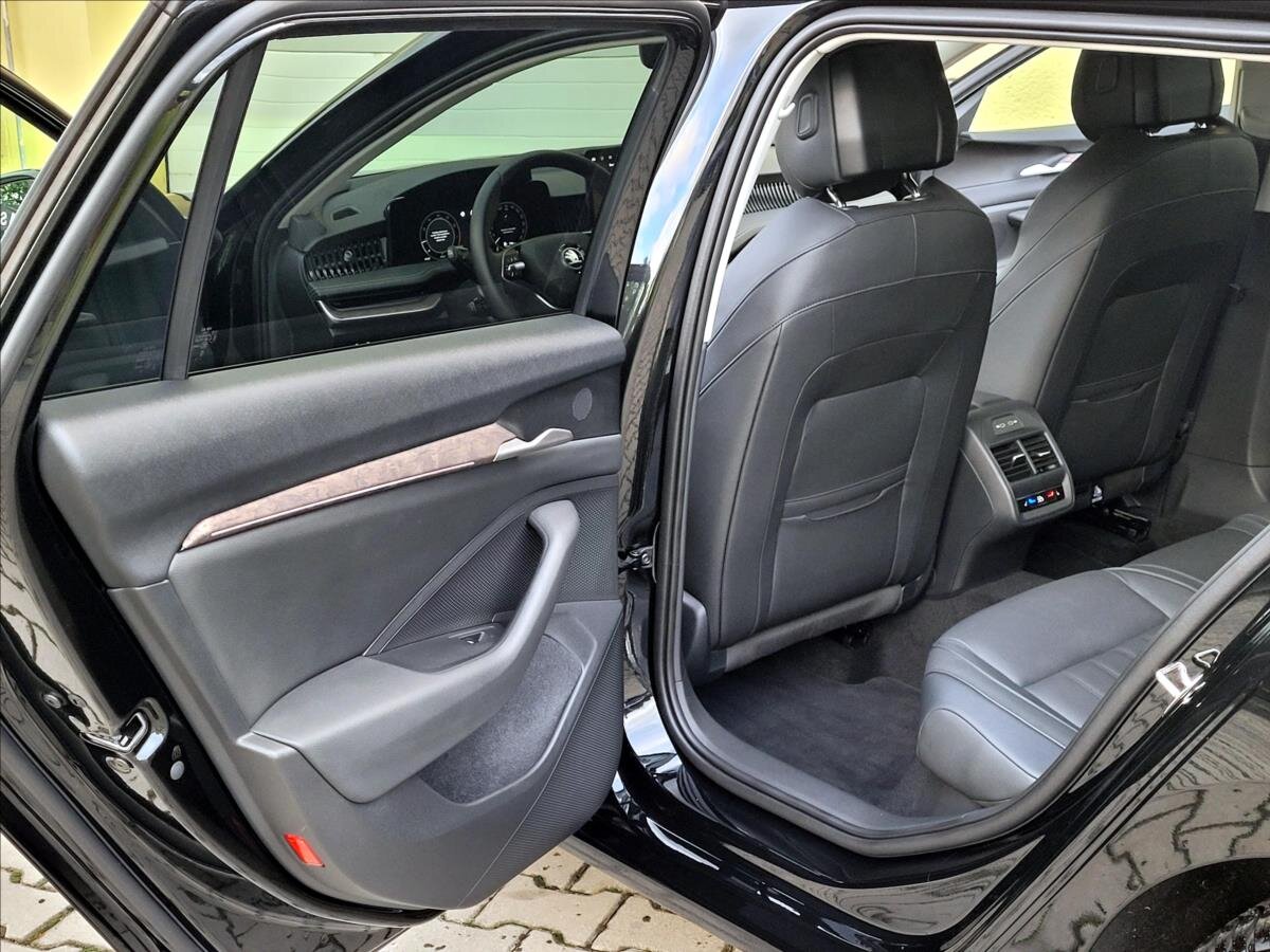 Škoda Superb Kombi 1,5 l 110 kw