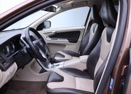 Volvo XC60 SUV / Terénní 2,4 l 120 kw