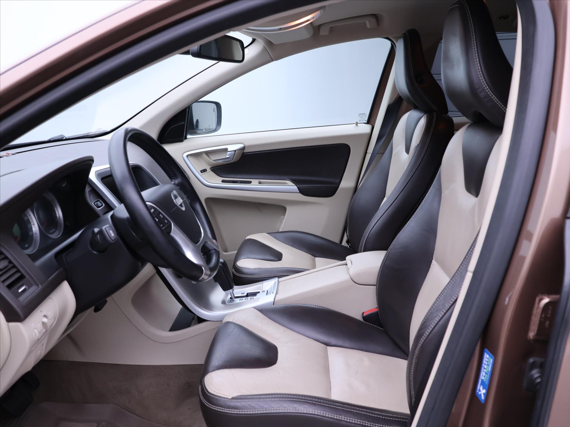 Volvo XC60 SUV / Terénní 2,4 l 120 kw