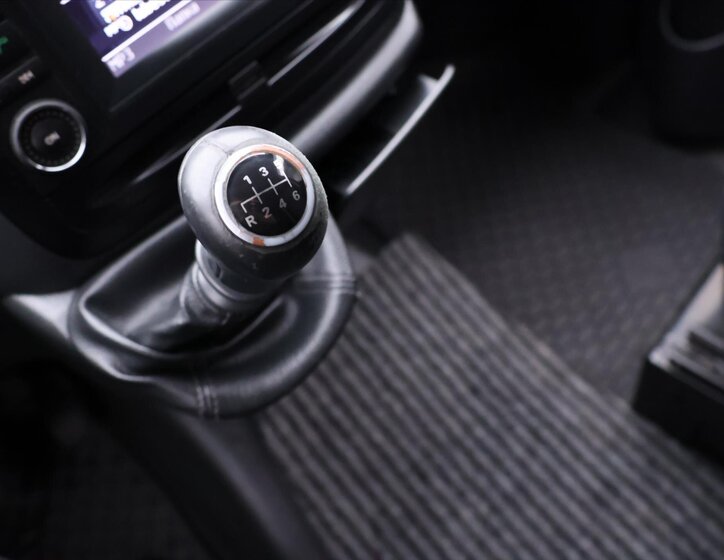 Mercedes-Benz Vito 22