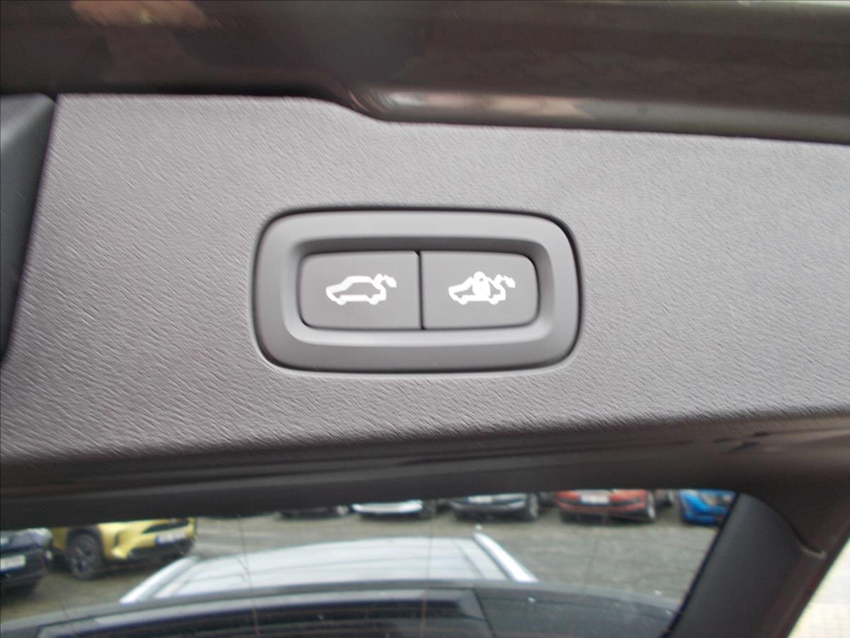 Volvo V60 Kombi 2,0 l 145 kw