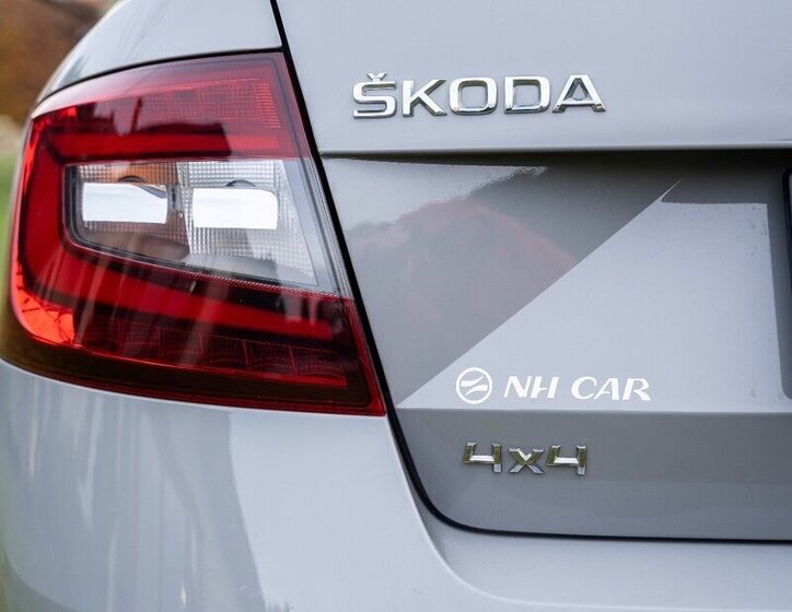 Škoda Octavia Sedan / Limuzína 2,0 l 135 kw