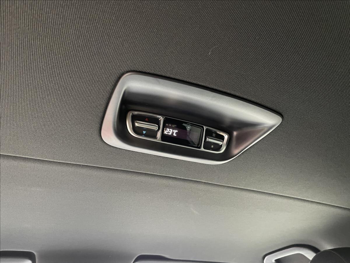 Mercedes-Benz Třídy V MPV 2,0 l 174 kw