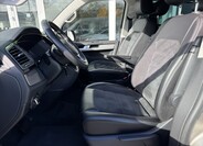 Volkswagen Multivan 17