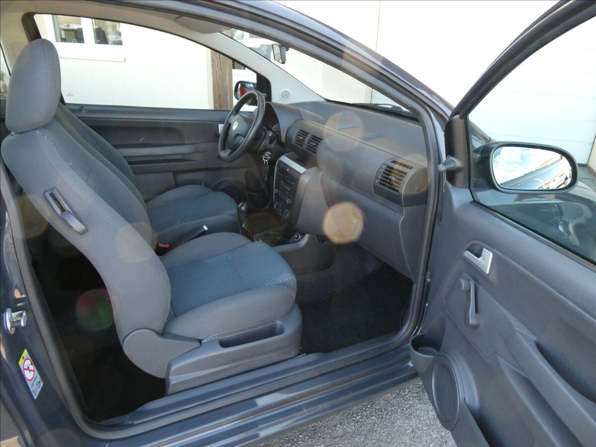 Volkswagen Fox Hatchback 1,2 l 40 kw
