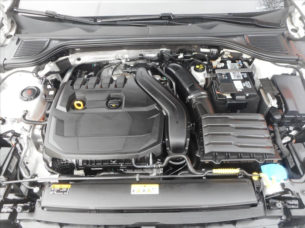 Volkswagen Golf Hatchback 1,5 l 96 kw