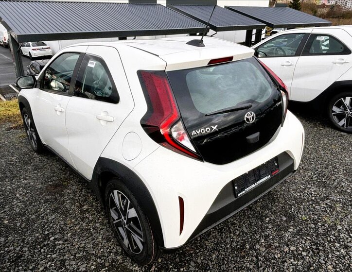 Toyota Aygo Hatchback 1,5 l 85 kw