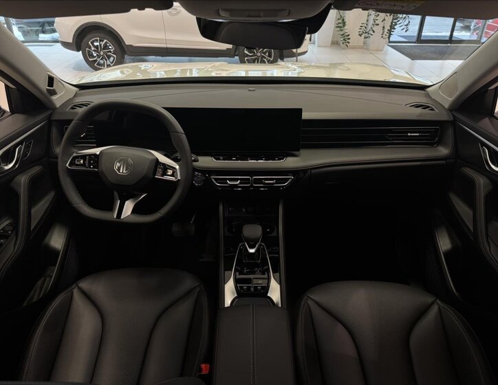 MG HS SUV 1,5 l 165 kw