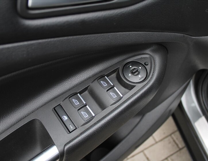 Ford Kuga SUV 1,5 l 110 kw