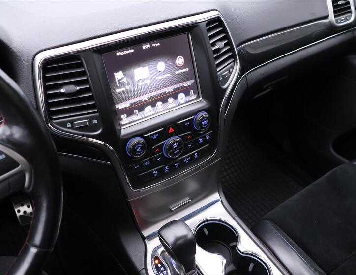 Jeep Grand Cherokee 26