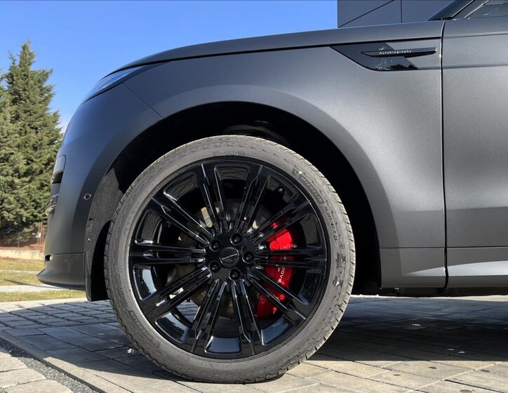 Land Rover Range Rover Sport SUV / Terénní 4,4 l 390 kw