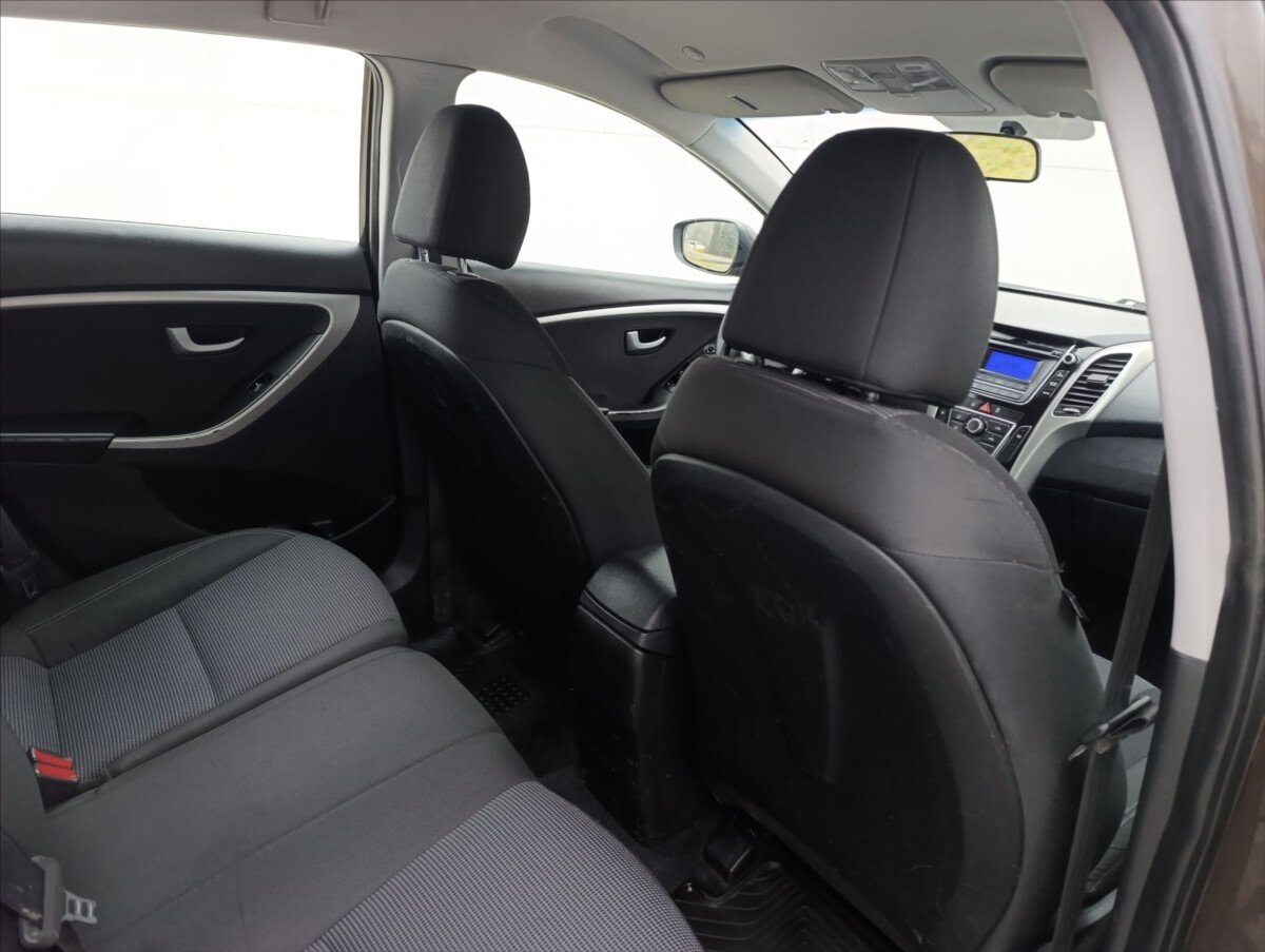 Hyundai i30 Kombi 1,6 l 99 kw