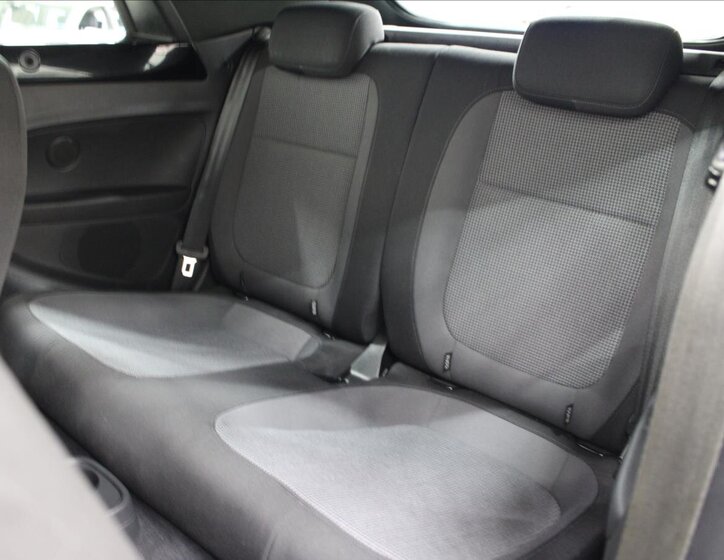 Volkswagen Beetle Kabriolet 1,2 l 77 kw